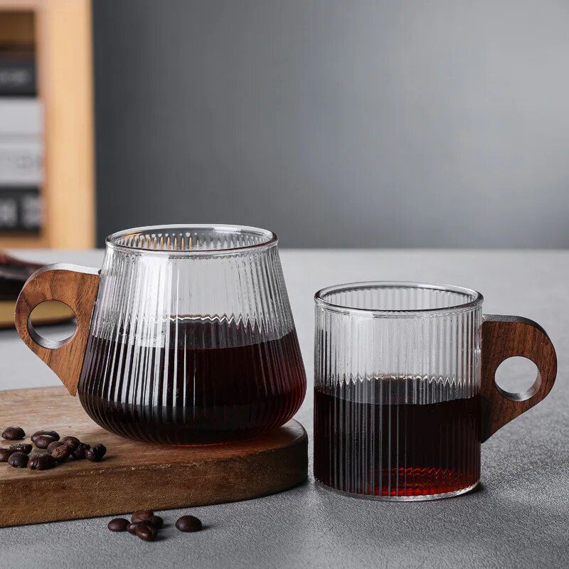Tasses-th-isol-es-transparentes-avec-poign-e-en-bois-tasse-caf-standard-expresso-degr-de.jpg_ (1)